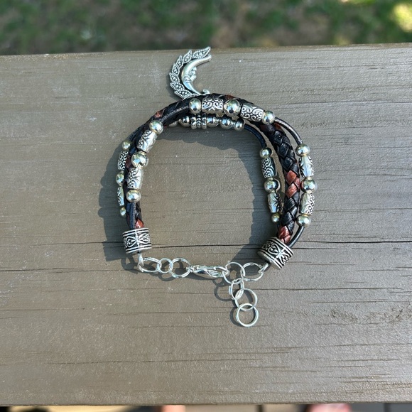 Bracelet hand crafted braided leather & silver bracelet w/ moon charm - Picture 4 of 5